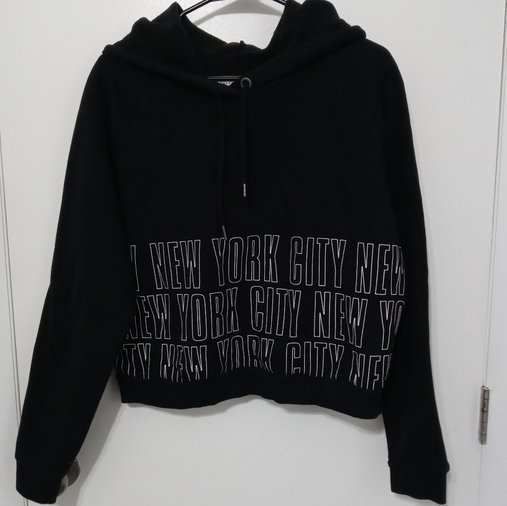 Aeropostle New York City Spell out long sleeve cropped hoodie LG